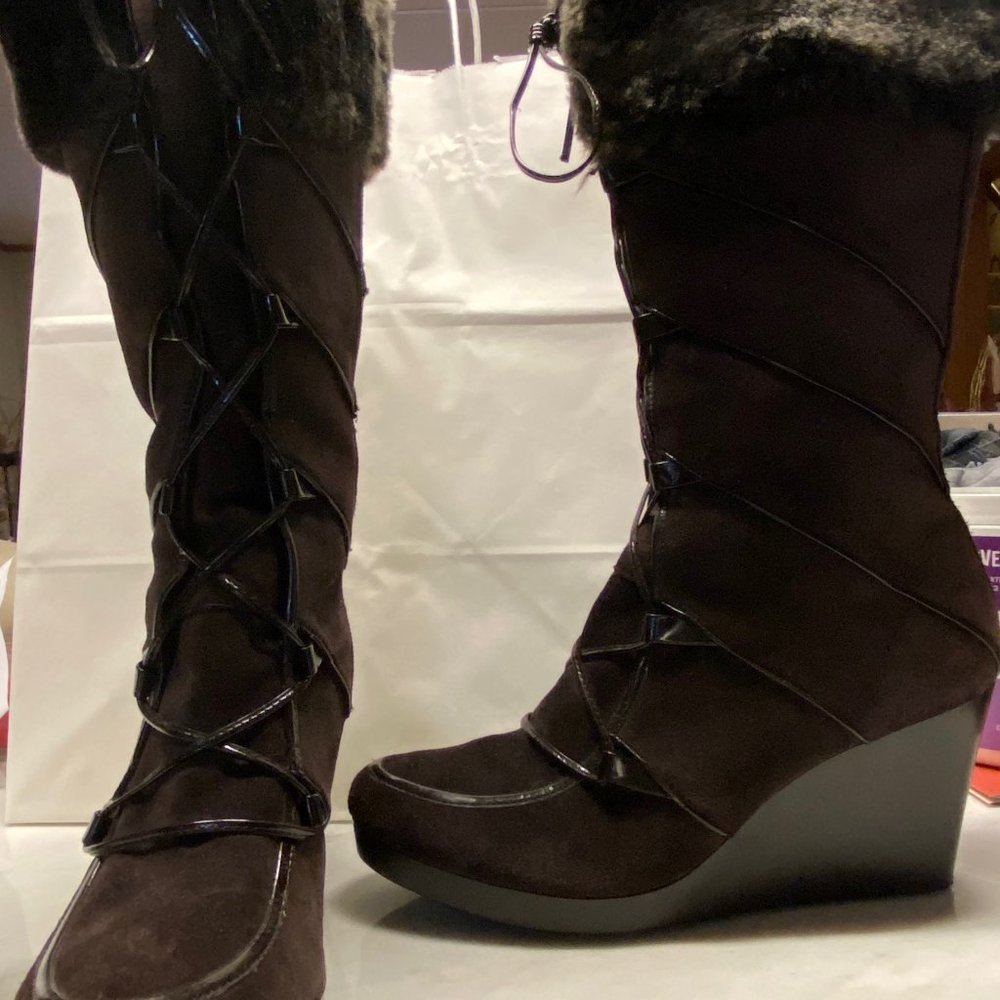 Calvin Klein size 8M brown womens suede boots worn once